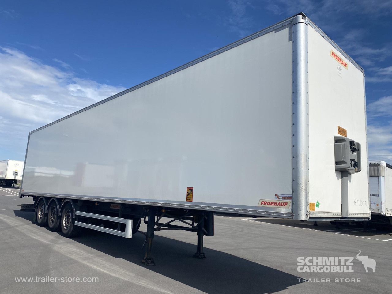 FRUEHAUF Dryfreight Standard Roller shutter door - Skåp semitrailer: bild 1 FRUEHAUF Dryfreight Standard Roller shutter door - Skåp semitrailer: bild 1