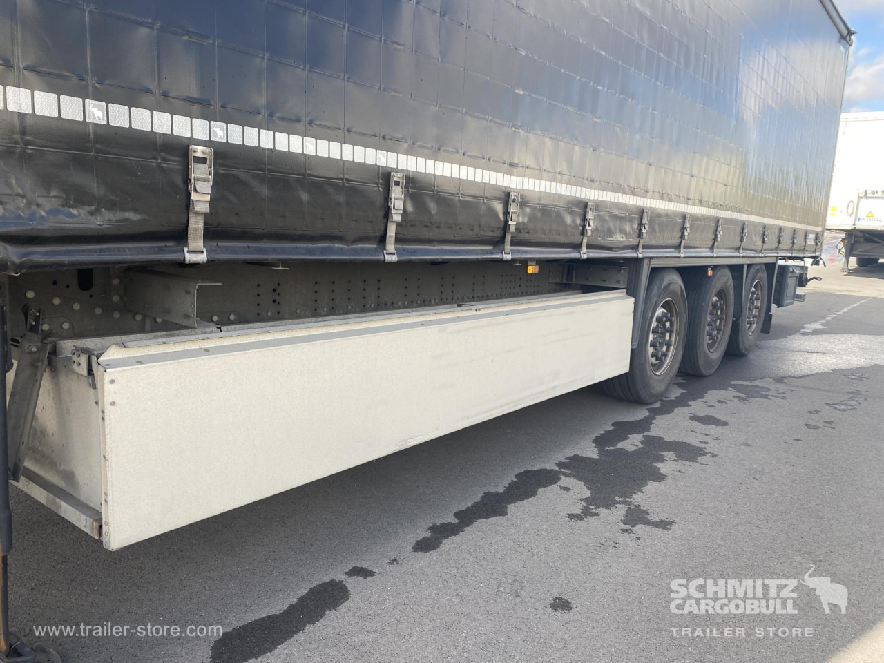 SCHMITZ Curtainsider Standard - Kapelltrailer: bild 3 SCHMITZ Curtainsider Standard - Kapelltrailer: bild 3
