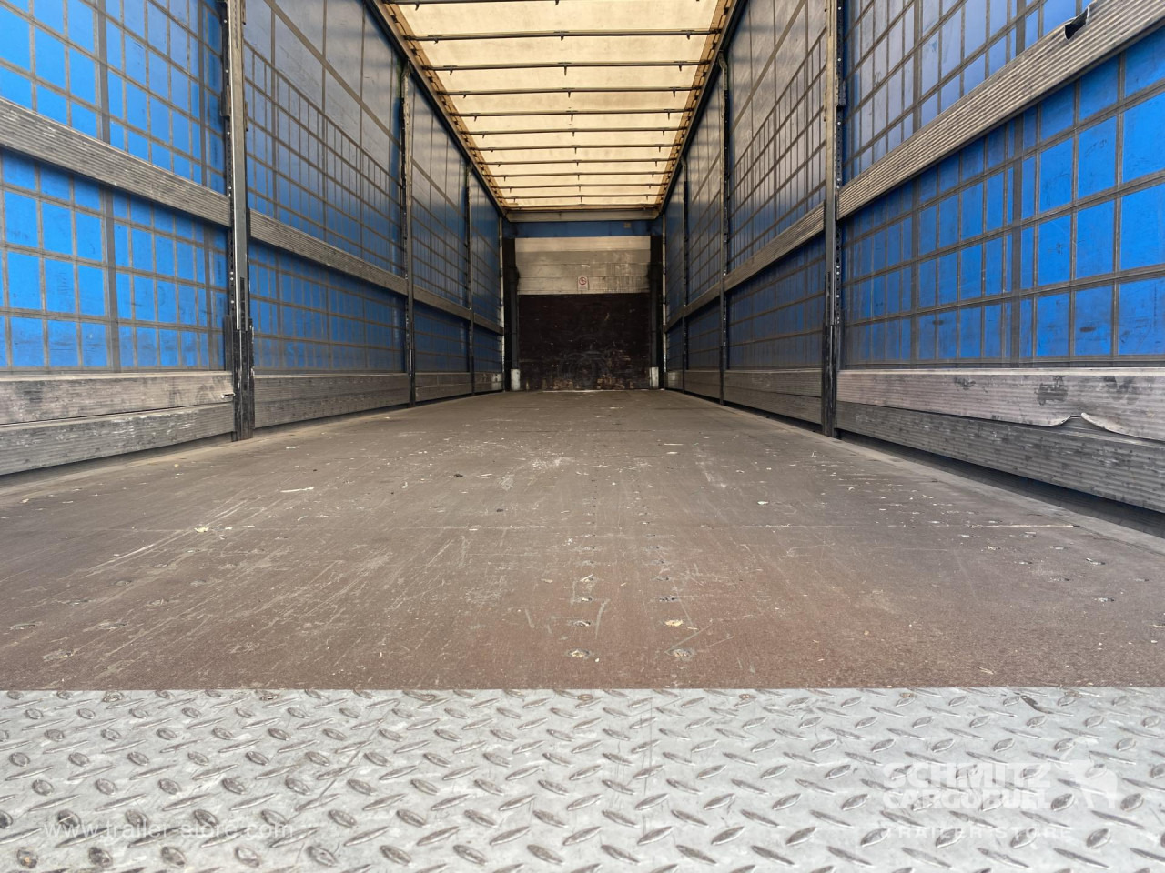 SCHMITZ Curtainsider Standard - Kapelltrailer: bild 5 SCHMITZ Curtainsider Standard - Kapelltrailer: bild 5