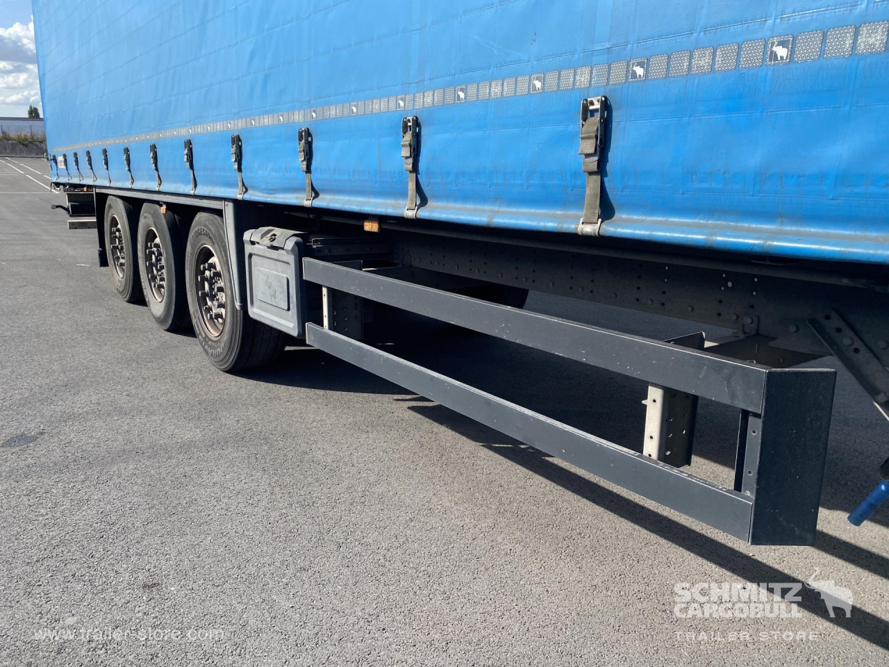 SCHMITZ Curtainsider Standard - Kapelltrailer: bild 3 SCHMITZ Curtainsider Standard - Kapelltrailer: bild 3