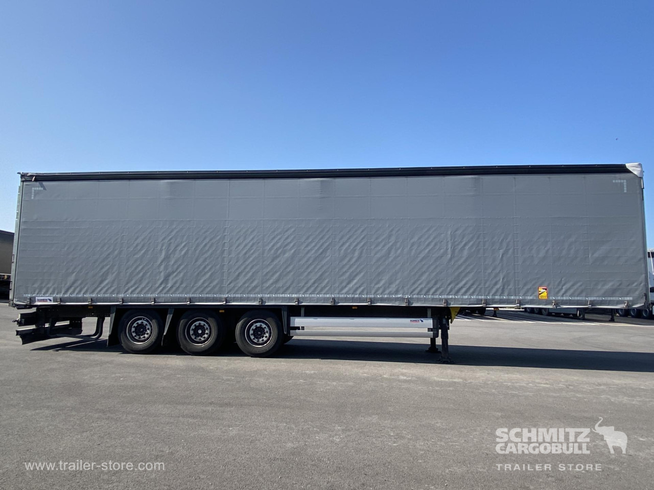 SCHMITZ Curtainsider Standard - Kapelltrailer: bild 2 SCHMITZ Curtainsider Standard - Kapelltrailer: bild 2