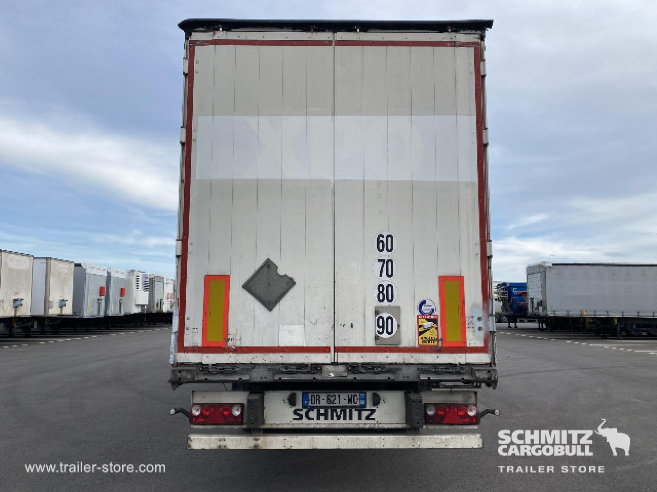 SCHMITZ Curtainsider Standard - Kapelltrailer: bild 2 SCHMITZ Curtainsider Standard - Kapelltrailer: bild 2