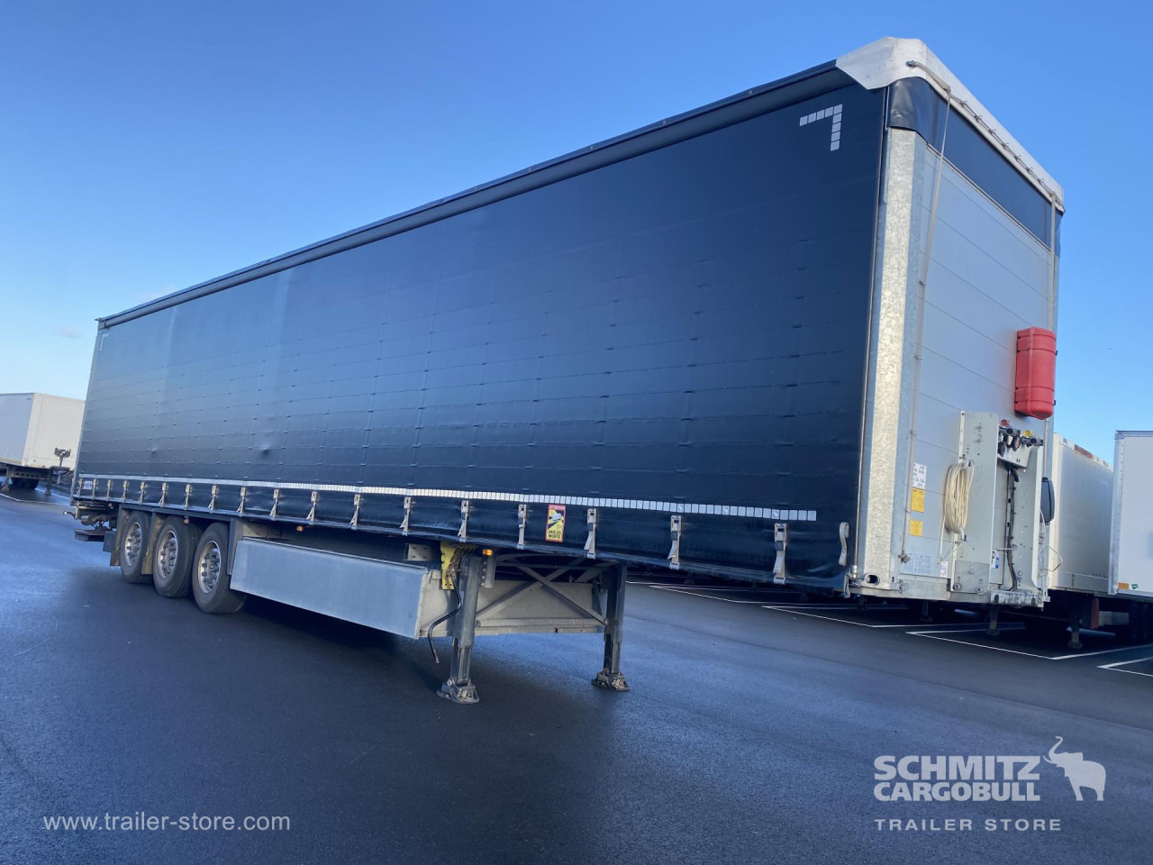 SCHMITZ Curtainsider Standard Taillift - Kapelltrailer: bild 1 SCHMITZ Curtainsider Standard Taillift - Kapelltrailer: bild 1