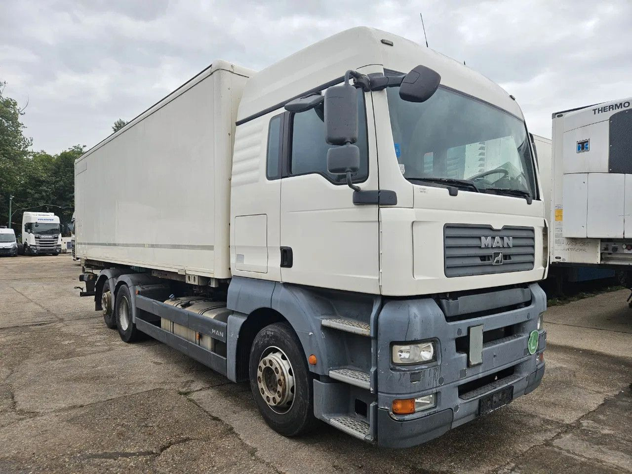 MAN TGA 26.400 BDF Tail Lift Euro5, New Smart2 Tacho - Containerbil/ Växelflak lastbil: bild 2 MAN TGA 26.400 BDF Tail Lift Euro5, New Smart2 Tacho - Containerbil/ Växelflak lastbil: bild 2