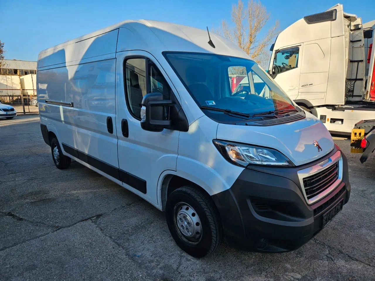 Peugeot Boxer Box 2.2 Premium FT 350 L3H2 Camera 2 units - Volymskåp: bild 2 Peugeot Boxer Box 2.2 Premium FT 350 L3H2 Camera 2 units - Volymskåp: bild 2