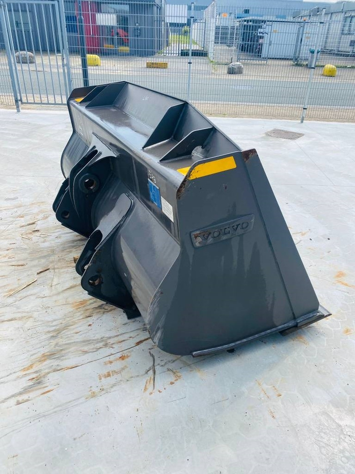 Volvo L 60 - Skopa för Byggmaskiner: bild 2 Volvo L 60 - Skopa för Byggmaskiner: bild 2