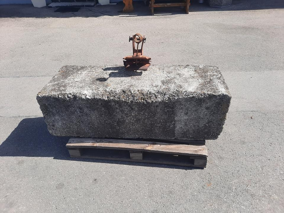 Heckgewicht Frontgewicht Schleppergewicht Gewicht. - Motvikt: bild 1 Heckgewicht Frontgewicht Schleppergewicht Gewicht. - Motvikt: bild 1