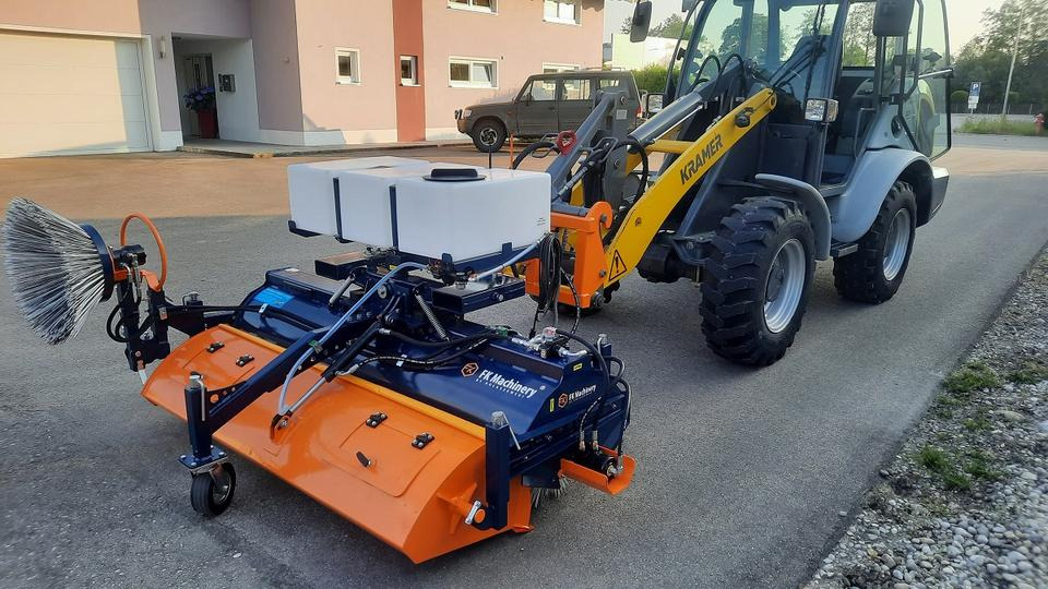 Kehrmaschine Kramer 1,2, 1,5, 1,8 2,3 2,8m Euro Radlader Hoflader - Sopaggregat: bild 1 Kehrmaschine Kramer 1,2, 1,5, 1,8 2,3 2,8m Euro Radlader Hoflader - Sopaggregat: bild 1