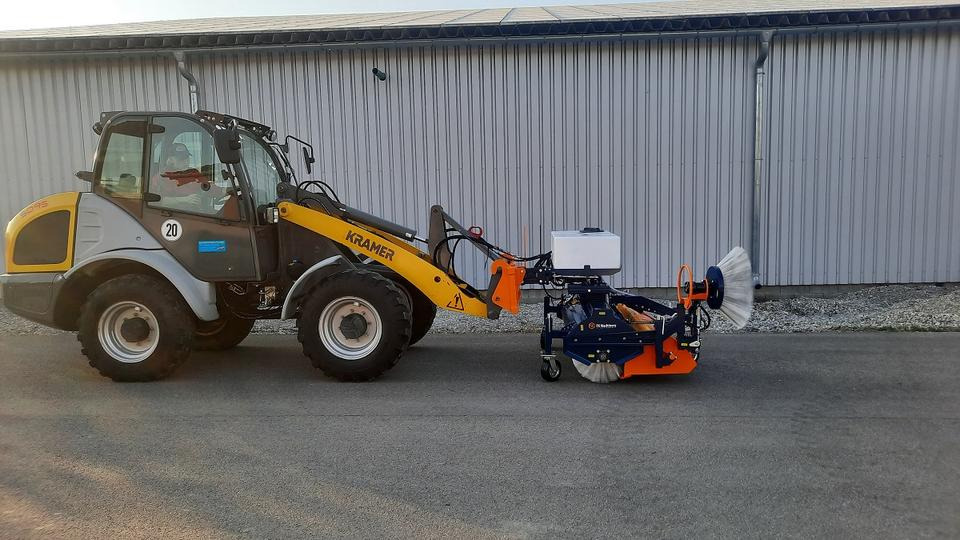 Kehrmaschine Kramer 1,2, 1,5, 1,8 2,3 2,8m Euro Radlader Hoflader - Sopaggregat: bild 3 Kehrmaschine Kramer 1,2, 1,5, 1,8 2,3 2,8m Euro Radlader Hoflader - Sopaggregat: bild 3