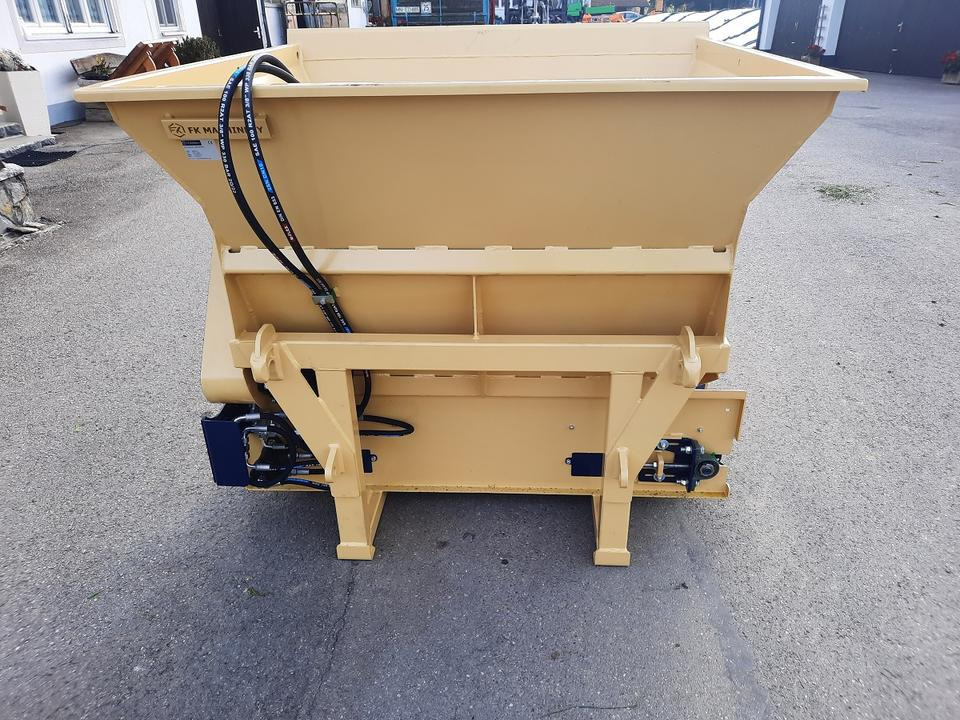 Liegeboxen Einstreugerät Futterverteilgerät Hoflader Radlader Cat - Utrustning för uppfödnings: bild 2 Liegeboxen Einstreugerät Futterverteilgerät Hoflader Radlader Cat - Utrustning för uppfödnings: bild 2