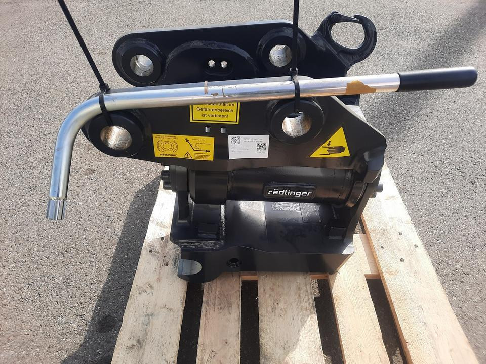 Rädlinger Tilt 5 - 10 to Powertilt Minibagger Schwenkmotor Cat - Tiltrotator för Minigrävmaskin: bild 3 Rädlinger Tilt 5 - 10 to Powertilt Minibagger Schwenkmotor Cat - Tiltrotator för Minigrävmaskin: bild 3