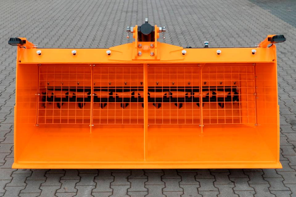 Salzstreuer Sandstreuer Splittstreuer Schlepper Traktor Fendt - Sand-/ Saltspridare: bild 1 Salzstreuer Sandstreuer Splittstreuer Schlepper Traktor Fendt - Sand-/ Saltspridare: bild 1