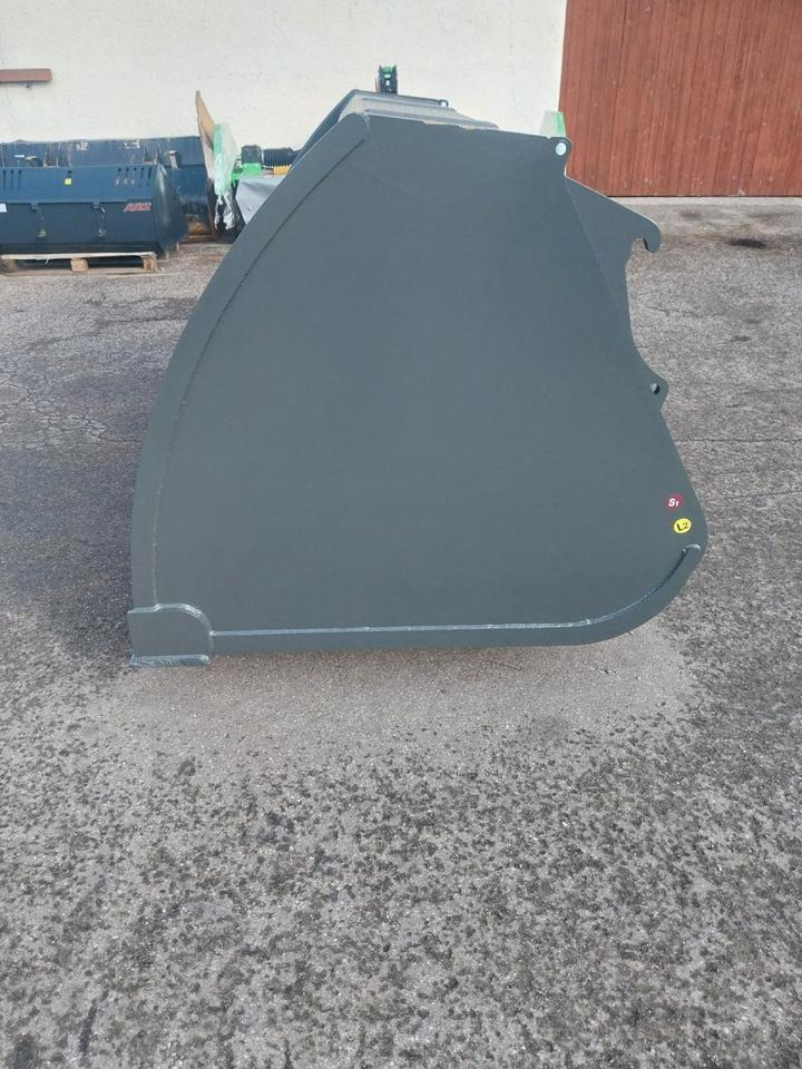 Schaufel XXL Volumen Schlepper Radlader Teleskoplader Fendt Cat - Lastarskopa: bild 5 Schaufel XXL Volumen Schlepper Radlader Teleskoplader Fendt Cat - Lastarskopa: bild 5