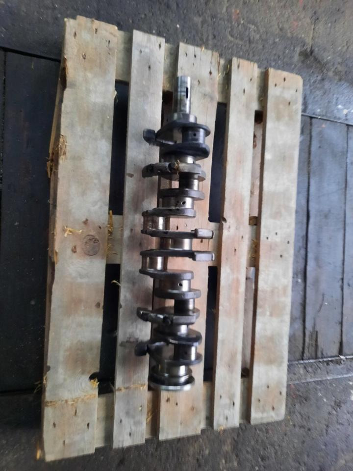 Unimog MB trac Kurbelwelle OM 352 Mercedes Benz - Vevaxel för Lantbruksmaskiner: bild 4 Unimog MB trac Kurbelwelle OM 352 Mercedes Benz - Vevaxel för Lantbruksmaskiner: bild 4