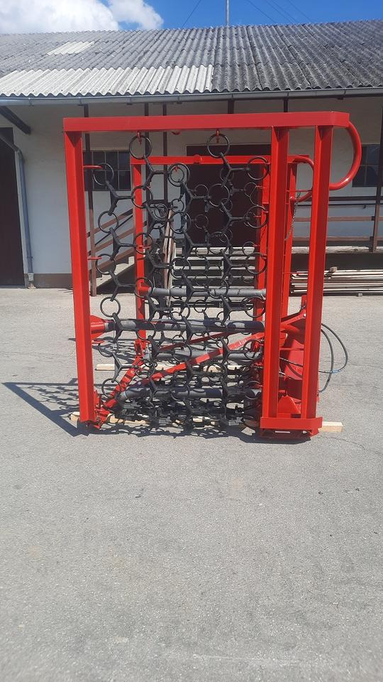 Neue Wiesenegge 6m hydraulisch Wiesenschleppe Fendt Schlepper - Gräsharv: bild 5 Neue Wiesenegge 6m hydraulisch Wiesenschleppe Fendt Schlepper - Gräsharv: bild 5