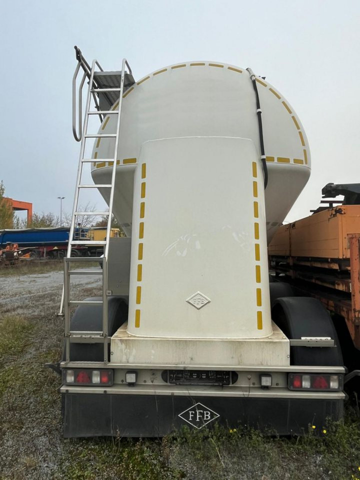FELDBINDER Silo für Staub und Rieselgüter EUT 40.3 Auflieger Zement 40m³, Lenkachse - Bulktrailer: bild 4 FELDBINDER Silo für Staub und Rieselgüter EUT 40.3 Auflieger Zement 40m³, Lenkachse - Bulktrailer: bild 4