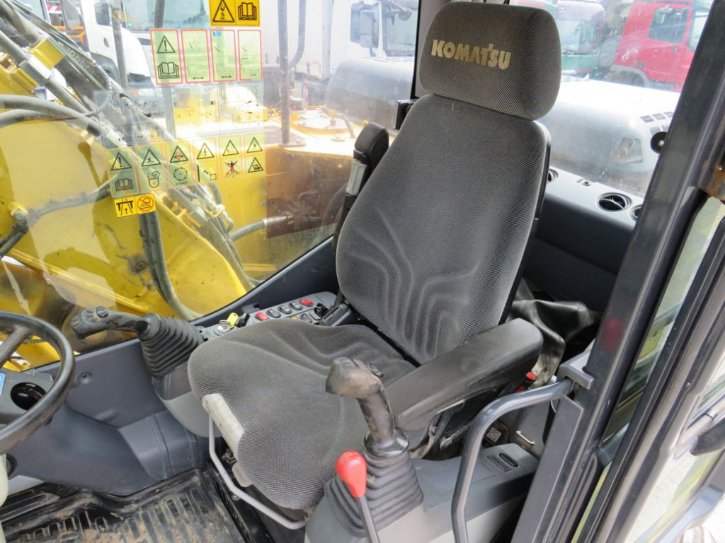 KOMATSU HANOMAG Mobilbagger PW 148 - 8 Bagger 6.824h Deutsch top - Grävmaskin på däck: bild 3 KOMATSU HANOMAG Mobilbagger PW 148 - 8 Bagger 6.824h Deutsch top - Grävmaskin på däck: bild 3