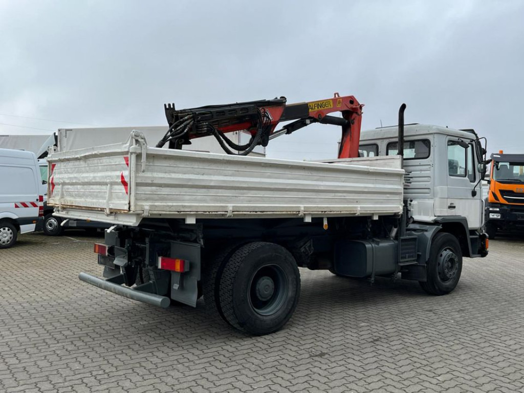 MAN MAN F90 2-Achs Kipper Kran 18.232 FK Palf. PK 8000 - Tippbil lastbil, Kranbil: bild 4 MAN MAN F90 2-Achs Kipper Kran 18.232 FK Palf. PK 8000 - Tippbil lastbil, Kranbil: bild 4