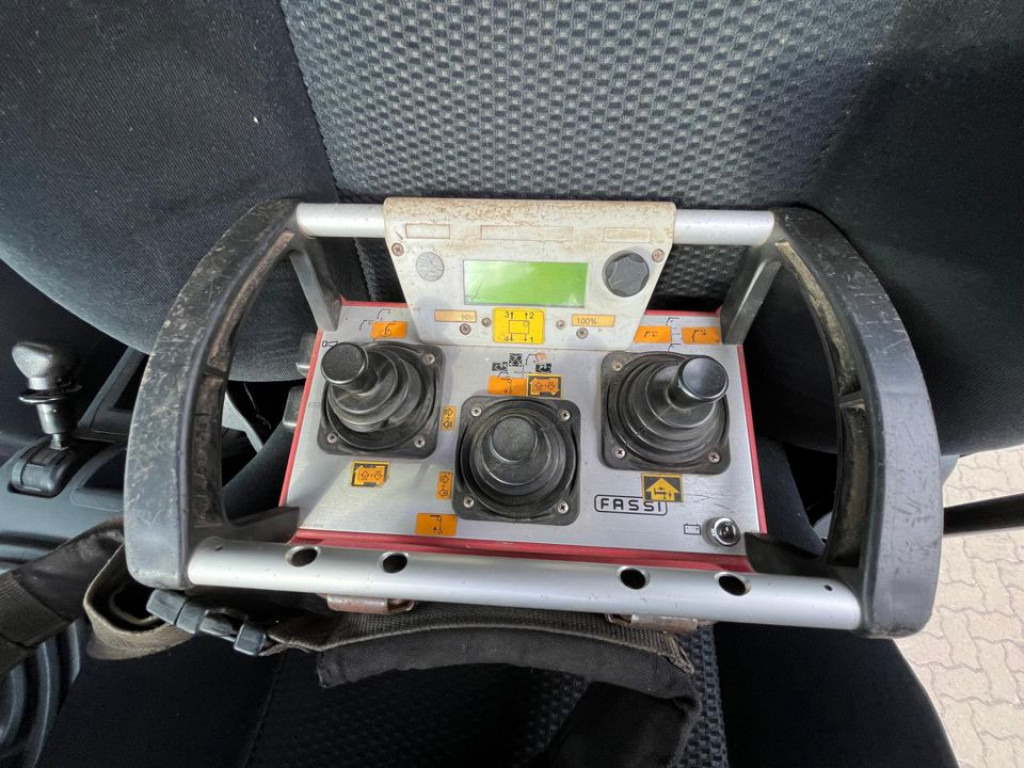 MAN TG-X 26.440 6x2-2 BL Pritsche Heckkran Fassi 360 36m to, Lenk Lift - Flakbil, Kranbil: bild 3 MAN TG-X 26.440 6x2-2 BL Pritsche Heckkran Fassi 360 36m to, Lenk Lift - Flakbil, Kranbil: bild 3