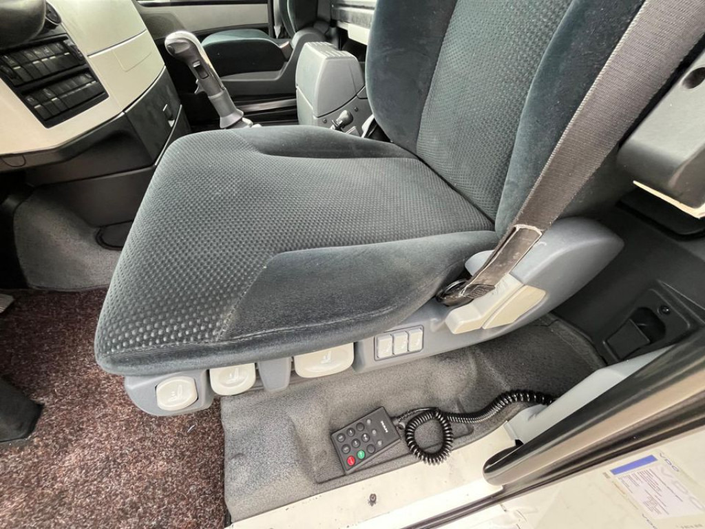 MAN TG-X 26.440 6x4 Pritsche Heckkran Hiab XS 166 - Flakbil, Kranbil: bild 2 MAN TG-X 26.440 6x4 Pritsche Heckkran Hiab XS 166 - Flakbil, Kranbil: bild 2