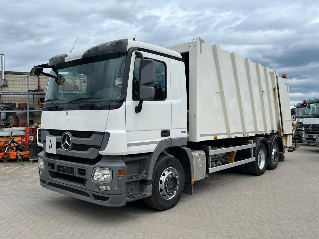 MERCEDES-BENZ Actros 2532 L 6x2 Müllwagen Faun Powerpress 25m³ - Sopbil: bild 1 MERCEDES-BENZ Actros 2532 L 6x2 Müllwagen Faun Powerpress 25m³ - Sopbil: bild 1