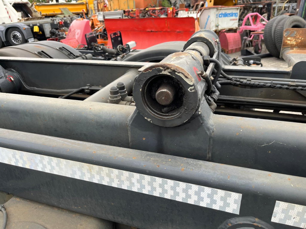 MERCEDES-BENZ Actros 2541 L6x2 Abrollkipper Meiller Schub+Knick - Lastväxlare lastbil: bild 3 MERCEDES-BENZ Actros 2541 L6x2 Abrollkipper Meiller Schub+Knick - Lastväxlare lastbil: bild 3