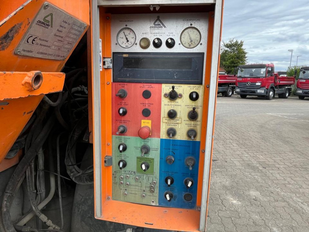 MERCEDES-BENZ Actros 2644 L 6x4 Saug + Spülwagen Kombi Saug+Spül super Zustand - Sugbil: bild 5 MERCEDES-BENZ Actros 2644 L 6x4 Saug + Spülwagen Kombi Saug+Spül super Zustand - Sugbil: bild 5