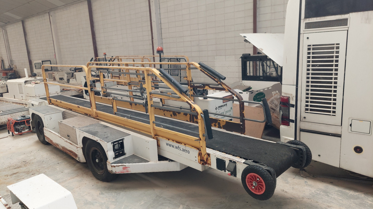 CBL2000E Belt Loader Charlatte - Transportband för flygplan: bild 1 CBL2000E Belt Loader Charlatte - Transportband för flygplan: bild 1