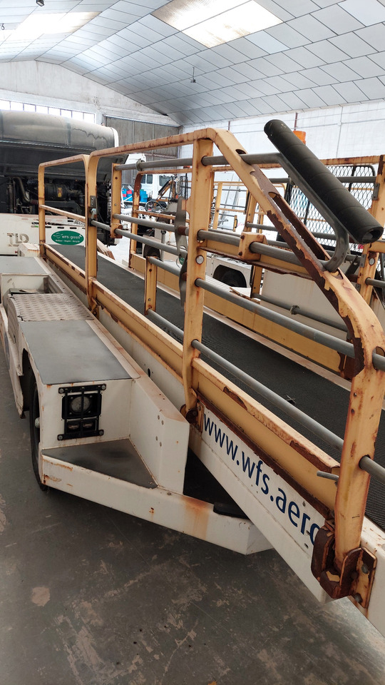 CBL2000E belt loader Charlatte - Transportband för flygplan: bild 1 CBL2000E belt loader Charlatte - Transportband för flygplan: bild 1