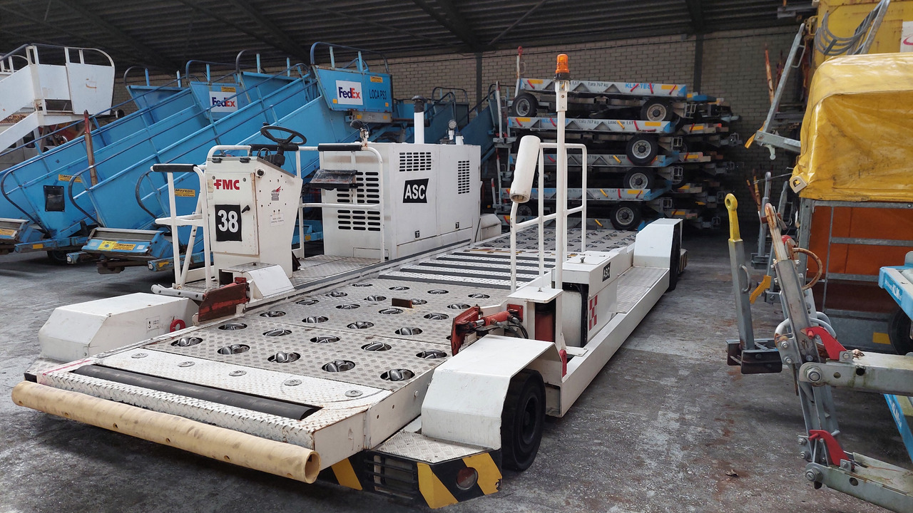 CLT-8 FMC Speedloader - Container- och pallastare: bild 1 CLT-8 FMC Speedloader - Container- och pallastare: bild 1