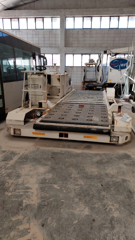 CLT-8 speedloader FMC - Container- och pallastare: bild 1 CLT-8 speedloader FMC - Container- och pallastare: bild 1