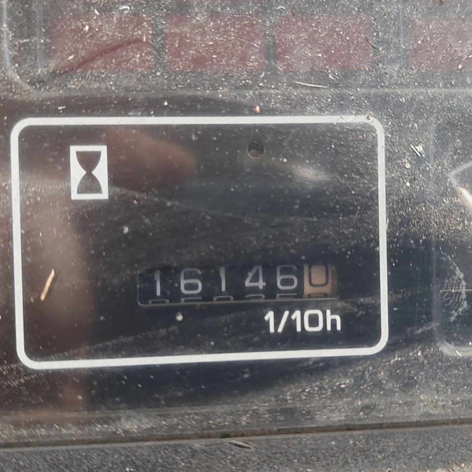 FV02 Nissan Baggage Tractor - Bagagetraktor: bild 5 FV02 Nissan Baggage Tractor - Bagagetraktor: bild 5