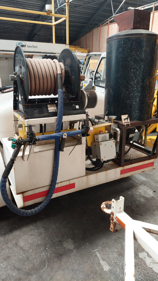 JBT GS320 Towable De-icer - Avisningsfordon: bild 4 JBT GS320 Towable De-icer - Avisningsfordon: bild 4