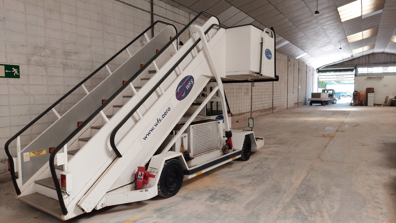 Passagerartrappa TG-2244 TEMG Passenger stairs: bild 6