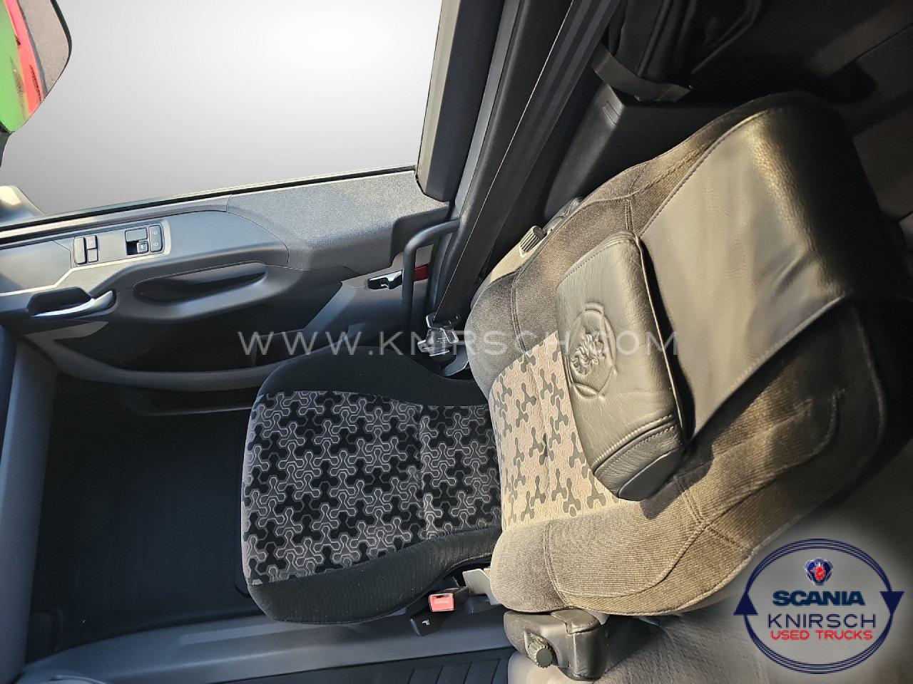 SCANIA R 450 A4x2LA Retarder Standklima - Dragbil: bild 5 SCANIA R 450 A4x2LA Retarder Standklima - Dragbil: bild 5