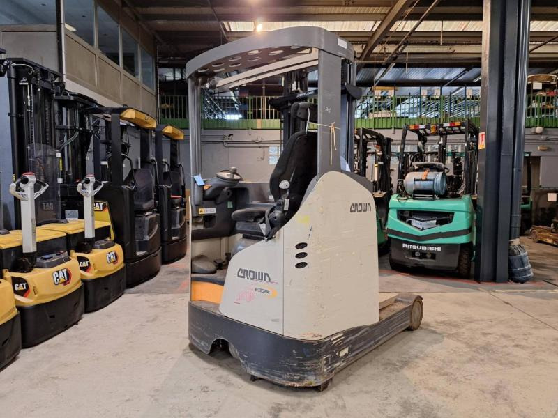 Crown ESR5240-1.4 - Skjutstativtruck: bild 4 Crown ESR5240-1.4 - Skjutstativtruck: bild 4