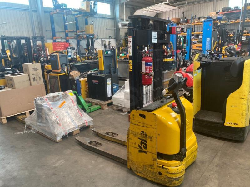 Yale Gerbeur accompagnant avec pesage Ravas - Staplare: bild 1 Yale Gerbeur accompagnant avec pesage Ravas - Staplare: bild 1