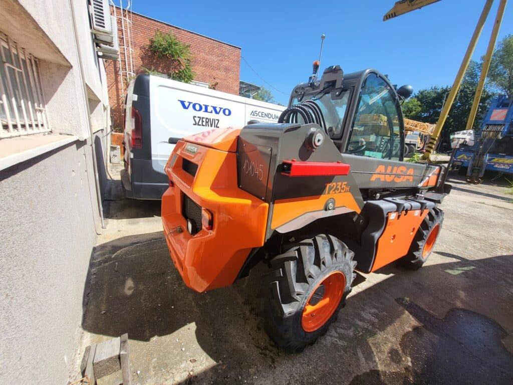 Ausa T235H - Teleskoplastar: bild 2 Ausa T235H - Teleskoplastar: bild 2