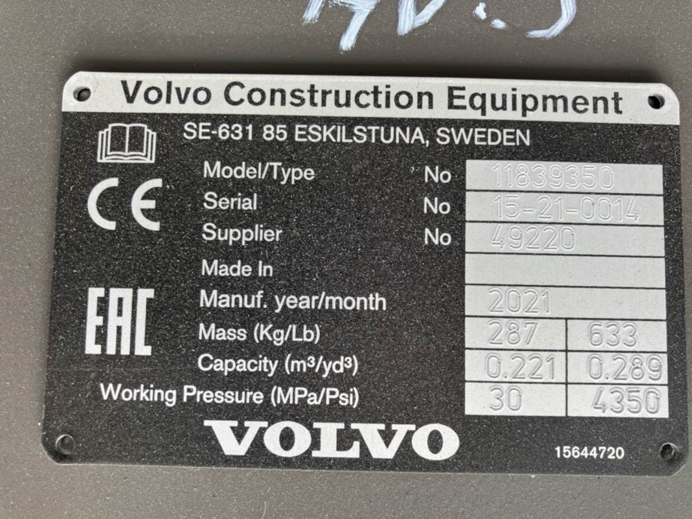 Volvo Böschungslöffel schwenkbar - Grävlastare: bild 4 Volvo Böschungslöffel schwenkbar - Grävlastare: bild 4