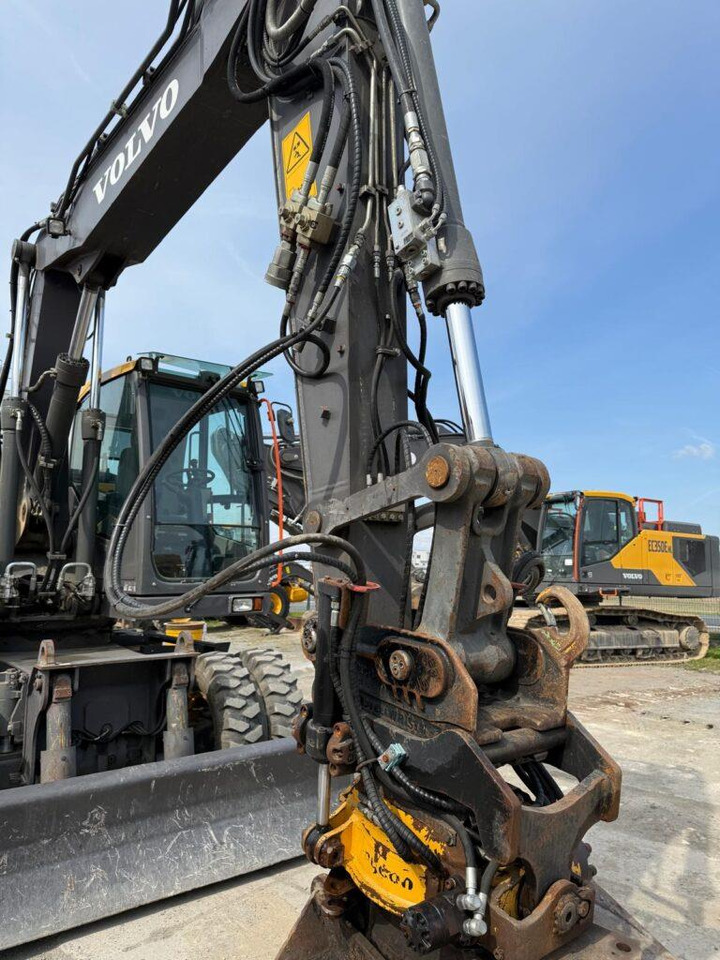 Volvo EWR150E - Grävmaskin på däck: bild 5 Volvo EWR150E - Grävmaskin på däck: bild 5