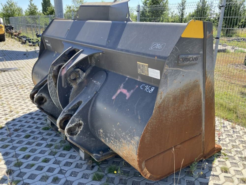 Volvo Schaufel mit Zähnen - Festanbau - Skopa: bild 2 Volvo Schaufel mit Zähnen - Festanbau - Skopa: bild 2