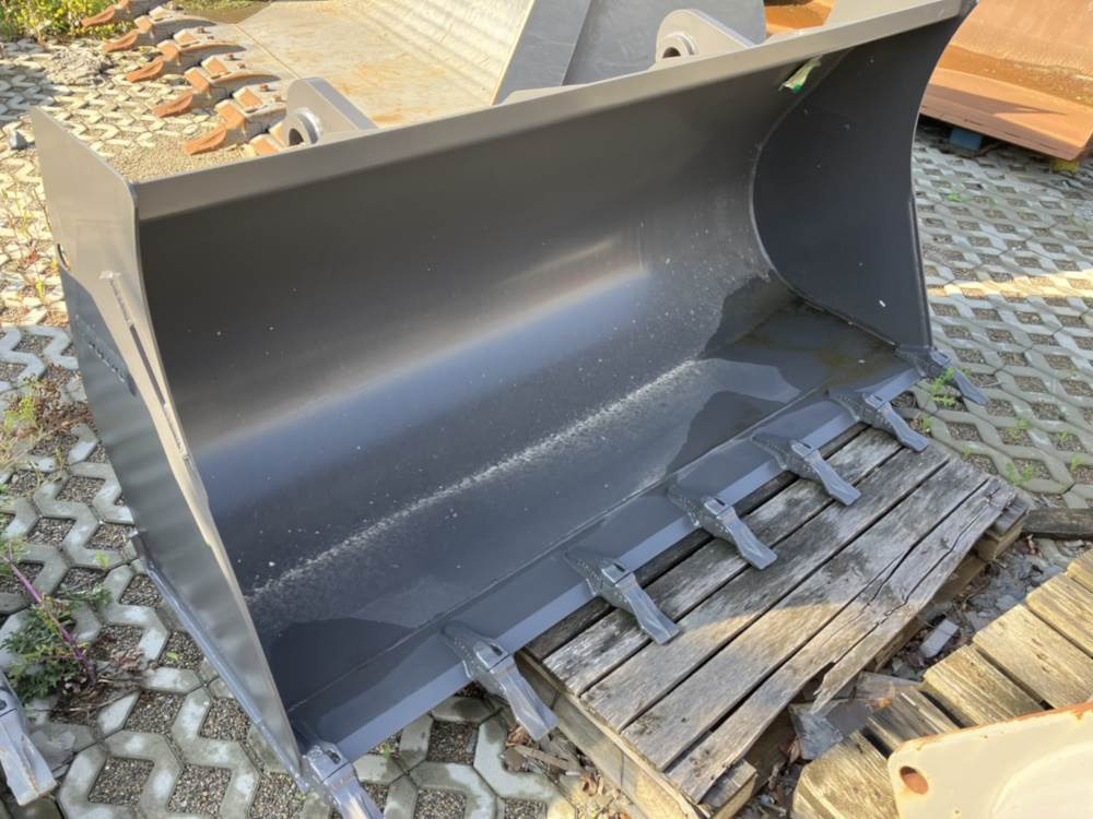 Volvo Schaufel mit Zähnen TPV - Skopa: bild 1 Volvo Schaufel mit Zähnen TPV - Skopa: bild 1