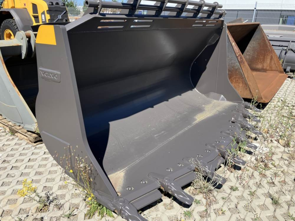 Volvo Schaufel mit Zähnen - Skopa: bild 1 Volvo Schaufel mit Zähnen - Skopa: bild 1