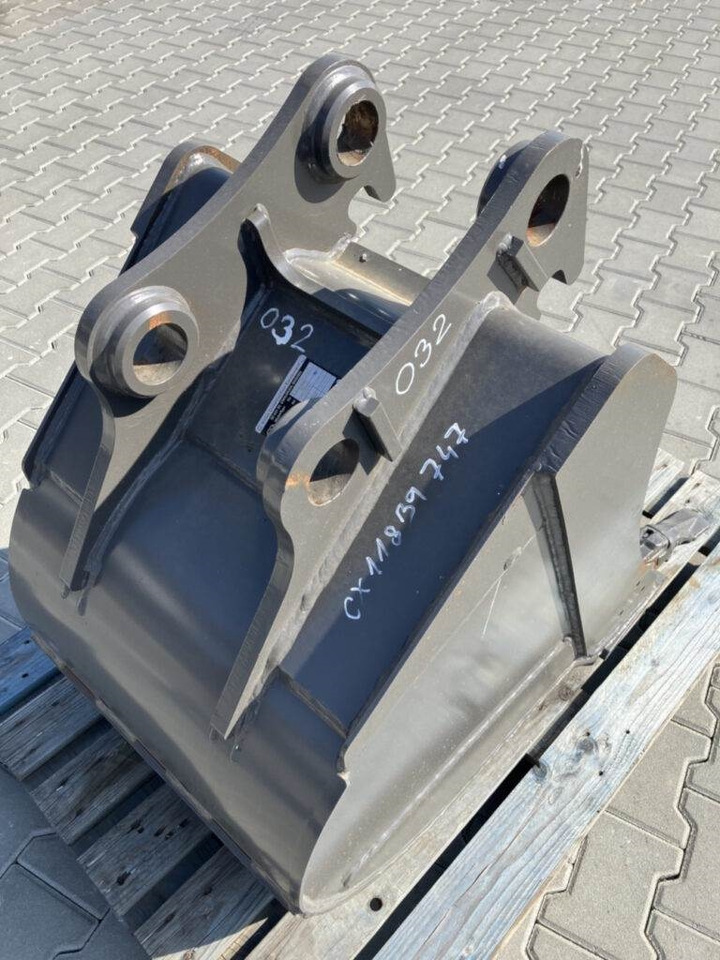 Volvo Tieflöffel mit Zähnen - Festanbau - Grävlastare: bild 2 Volvo Tieflöffel mit Zähnen - Festanbau - Grävlastare: bild 2