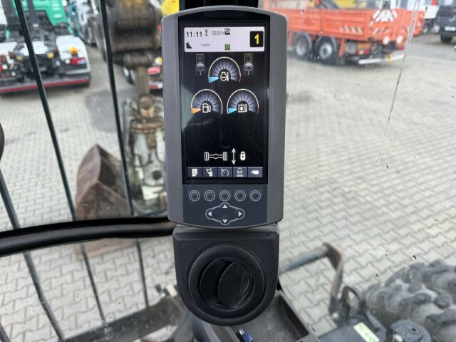 CAT M318D Mobilbagger *9.235 h *Schnellw. *Greifer - Grävmaskin på däck: bild 3 CAT M318D Mobilbagger *9.235 h *Schnellw. *Greifer - Grävmaskin på däck: bild 3