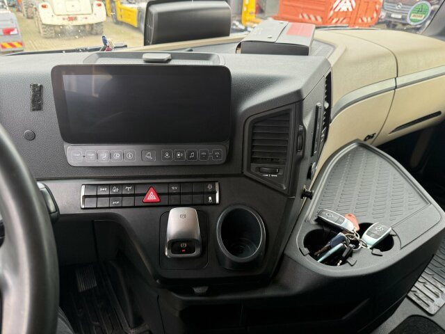 Mercedes-Benz ACTROS 1846 4x4 HAD Eur 6 Kipphydraulik Retarder - Dragbil: bild 3 Mercedes-Benz ACTROS 1846 4x4 HAD Eur 6 Kipphydraulik Retarder - Dragbil: bild 3