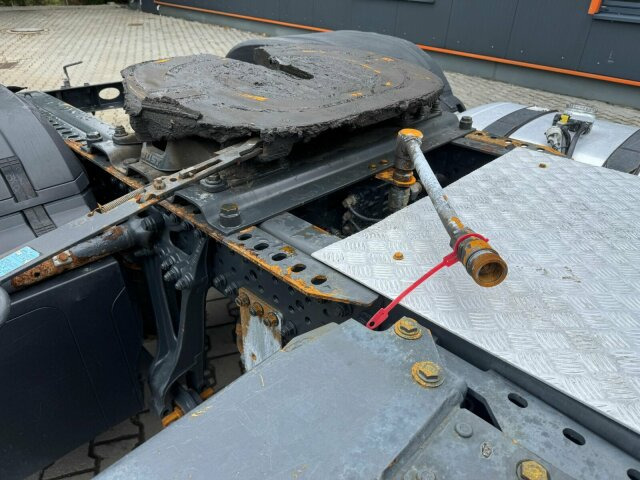 Mercedes-Benz Arocs 2142 4x4H SZM Euro 6 Kipphydraulik - Dragbil: bild 5 Mercedes-Benz Arocs 2142 4x4H SZM Euro 6 Kipphydraulik - Dragbil: bild 5