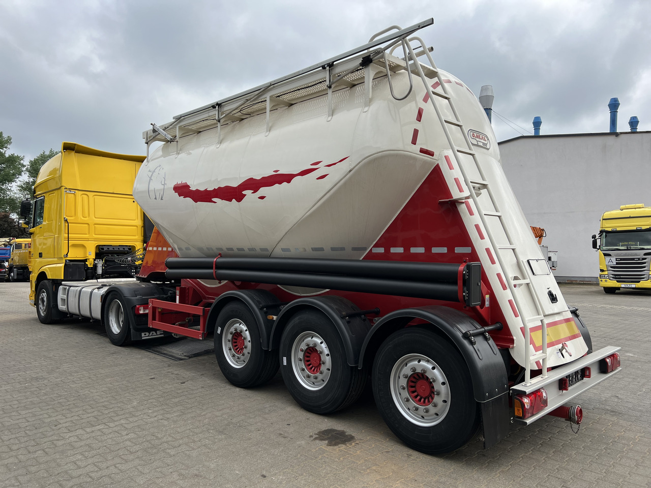 FELDBINDER O.ME.P.S. CM27 Zementsilo 3 Achse - Bulktrailer: bild 3 FELDBINDER O.ME.P.S. CM27 Zementsilo 3 Achse - Bulktrailer: bild 3