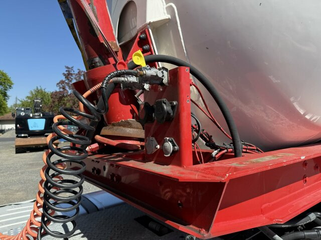 Feldbinder KIP 60.3 Silo 60.000 L 3 Achse ADR - Bulktrailer: bild 3 Feldbinder KIP 60.3 Silo 60.000 L 3 Achse ADR - Bulktrailer: bild 3