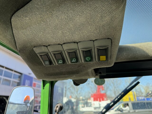 John Deere 3520 Kommunaltrak. Frontkraftheber Kuppeldreieck - Kommunaltraktor: bild 4 John Deere 3520 Kommunaltrak. Frontkraftheber Kuppeldreieck - Kommunaltraktor: bild 4